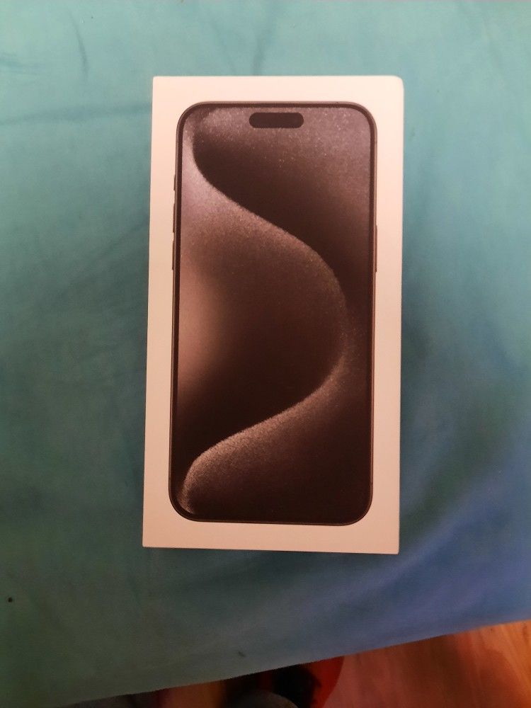 FACTORY SEALED IPHONE 15 PRO MAX 256GB FULLY FACTORY UNLOCKED