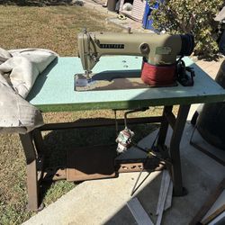 Industrial Sewing Machine