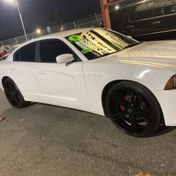 Dodge Charger 2011