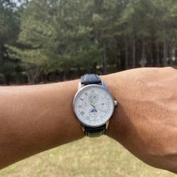 Black Band White Face Beautiful Watch 