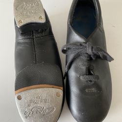 Tap Shoes 