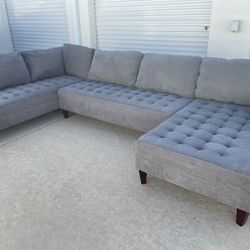 Beautiful Sectional Couch 