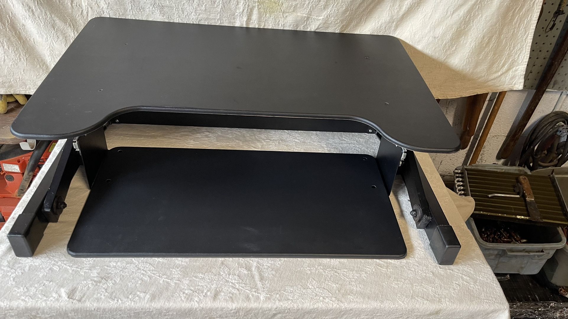 “VersaDesk” - Adjustable Standing Desk (home/office)
