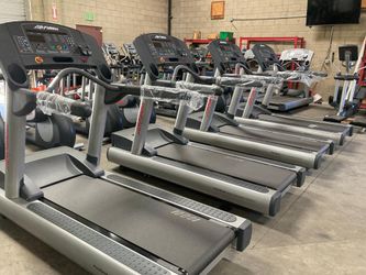 Life Fitness Integrity (CLST) Treadmills For Sale!