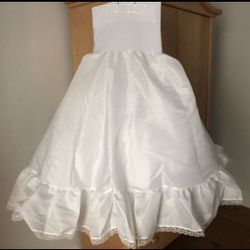 BRAND NEW - Petticoat for Gown - For Cotillion, Wedding, Ballroom, Etc. (Size Large - 26” Waist)