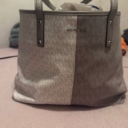 Grey And White Mk Purse Original Selling For 130.00 