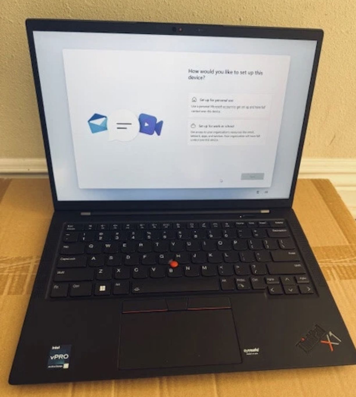 Lenovo ThinkPad X1 Carbon Gen 10 Intel i7-1280P 14 Cores 32GB RAM 128GB SSD W11P