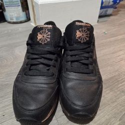 Womens Rose Gold Classic Reebok Sneakers 