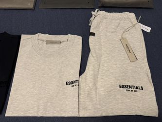 Fear of God Essentials T-shirt and Shorts Set