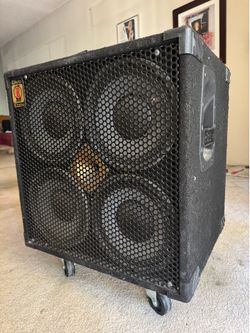 Eden D410T Bass Speaker Cabinet 1000 watts- made in USA- excellent condition
