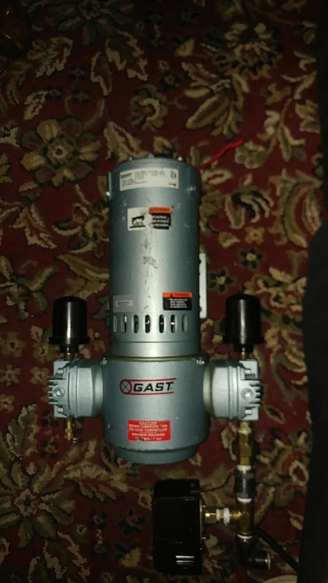 Gast. Oiless compressor gr8 for hydraulics fluid air suspension