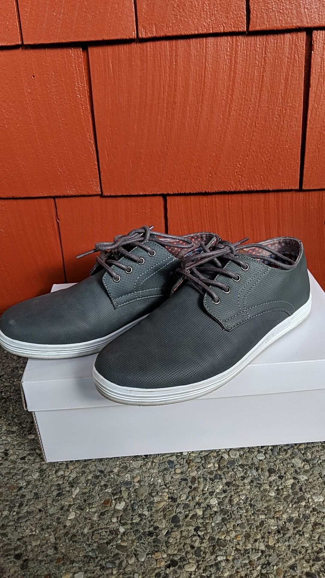 Ben Sherman size 7 men's