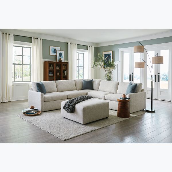 Like New Sectional With Sleeper! WARRANTY INCLUDED