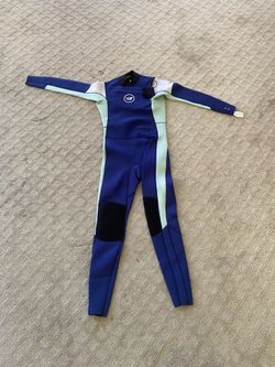 Women’s Wetsuit 3/2 Size 12