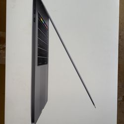 MacBook Pro box15 Inch