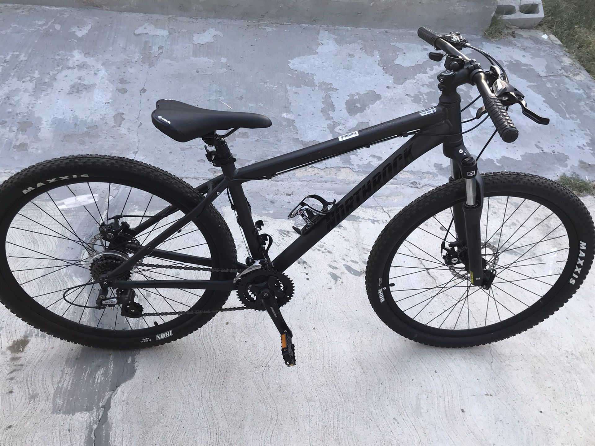 Northrock XC27 Mountain Bike for Sale in Taft CA OfferUp