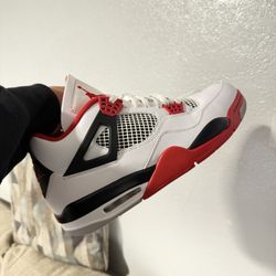Jordan 4 Fire Red New (no Box ) 12M