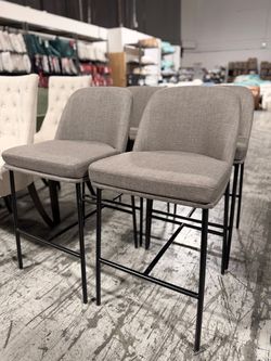 Bar stool