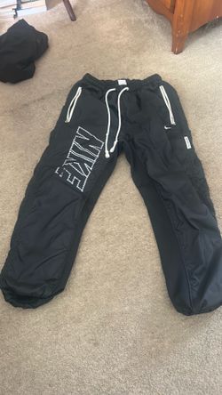 NiKE mens therma fit pants size M