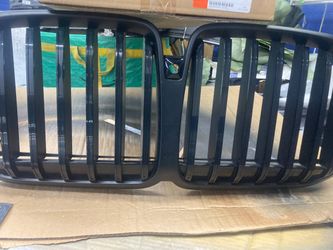 2024 BMW X7 Front Grille