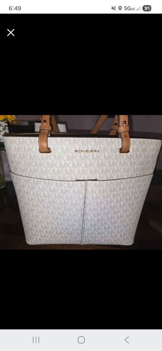 Michael Kors Purse 