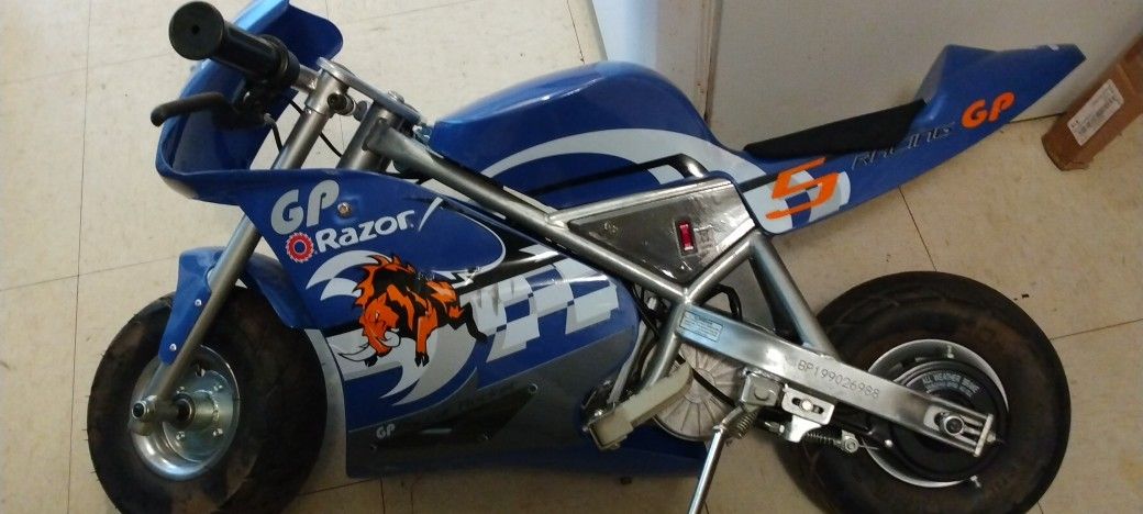 Gp Razor Pocket Rocket