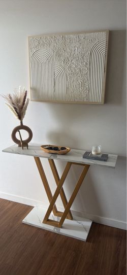 Entryway table