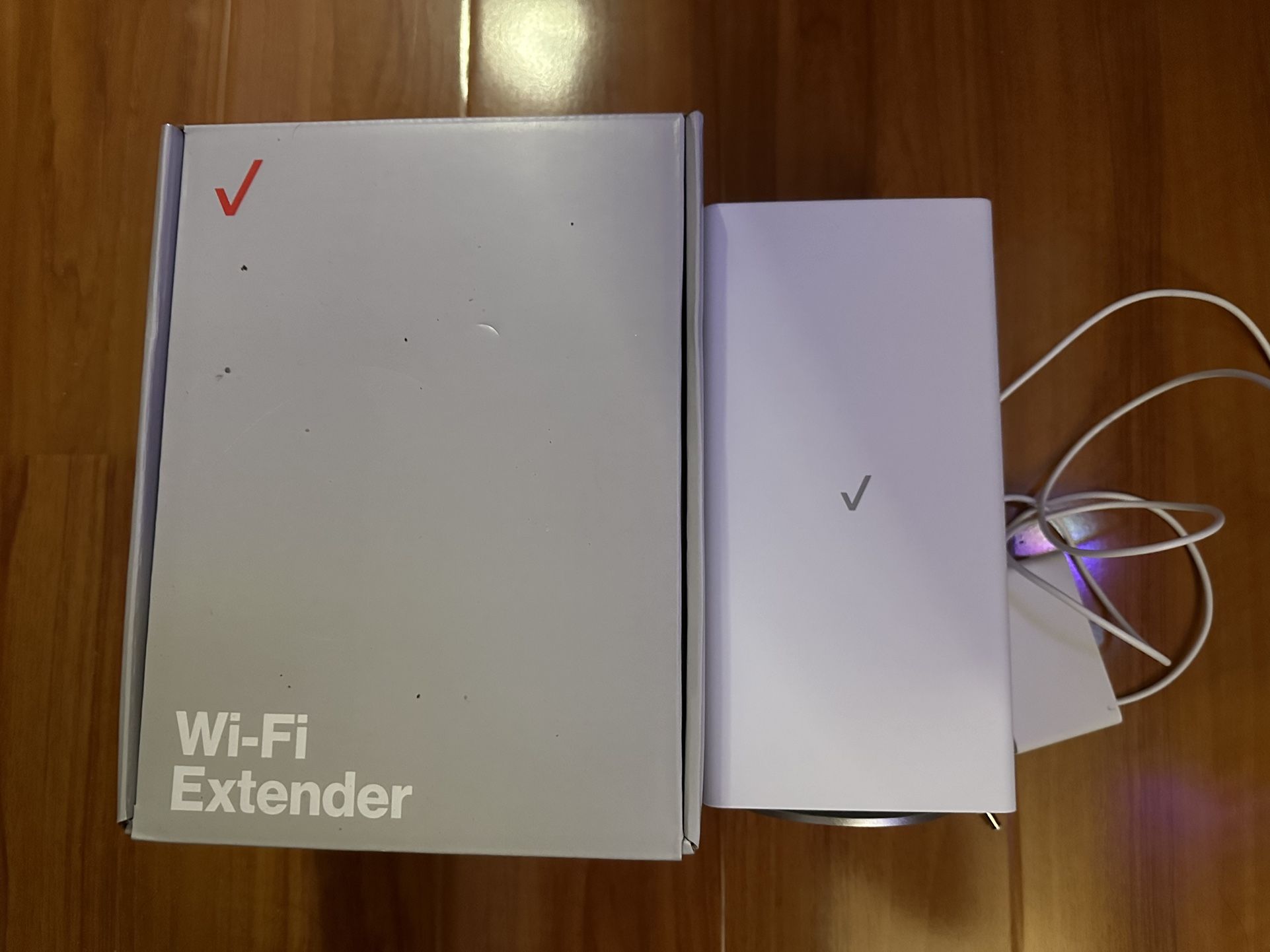 Verizon Internet WiFi Extender (model CE1000a)