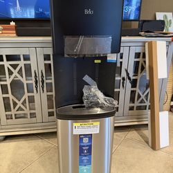 Brio 420 Ice Dispenser & Bottom Load Water Cooler