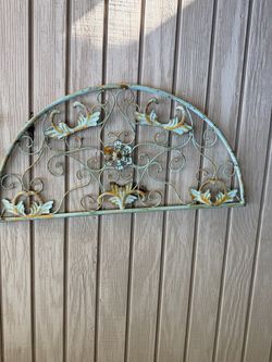 Demilune Decorative Metal Wall Pediment/Transom