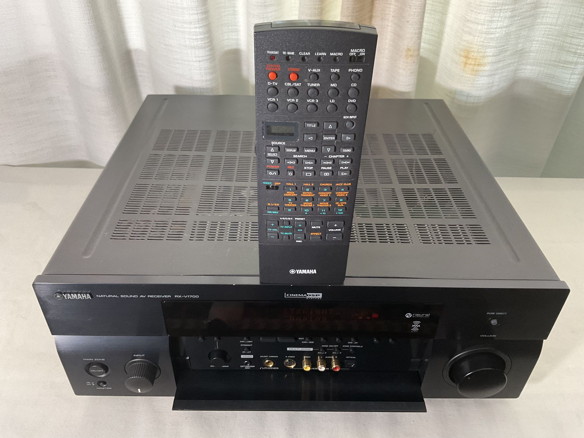Yamaha RX V1700 Receiver 130 Watts X7 With Remote
