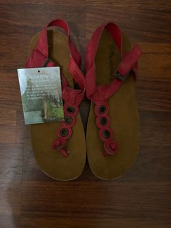 Bear paw Women sandals size 8
