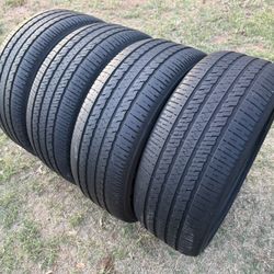 265/50R20 Bridgestone Dueler Tire Set of 4