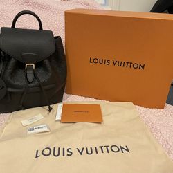 Louis Vuitton Purse Real authenticated with strap for Sale in Downey, CA -  OfferUp