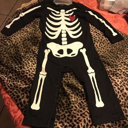 Old Navy Halloween one piece 18-24 mo.