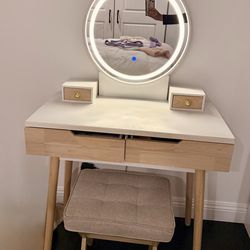 Modern Vanity make up station