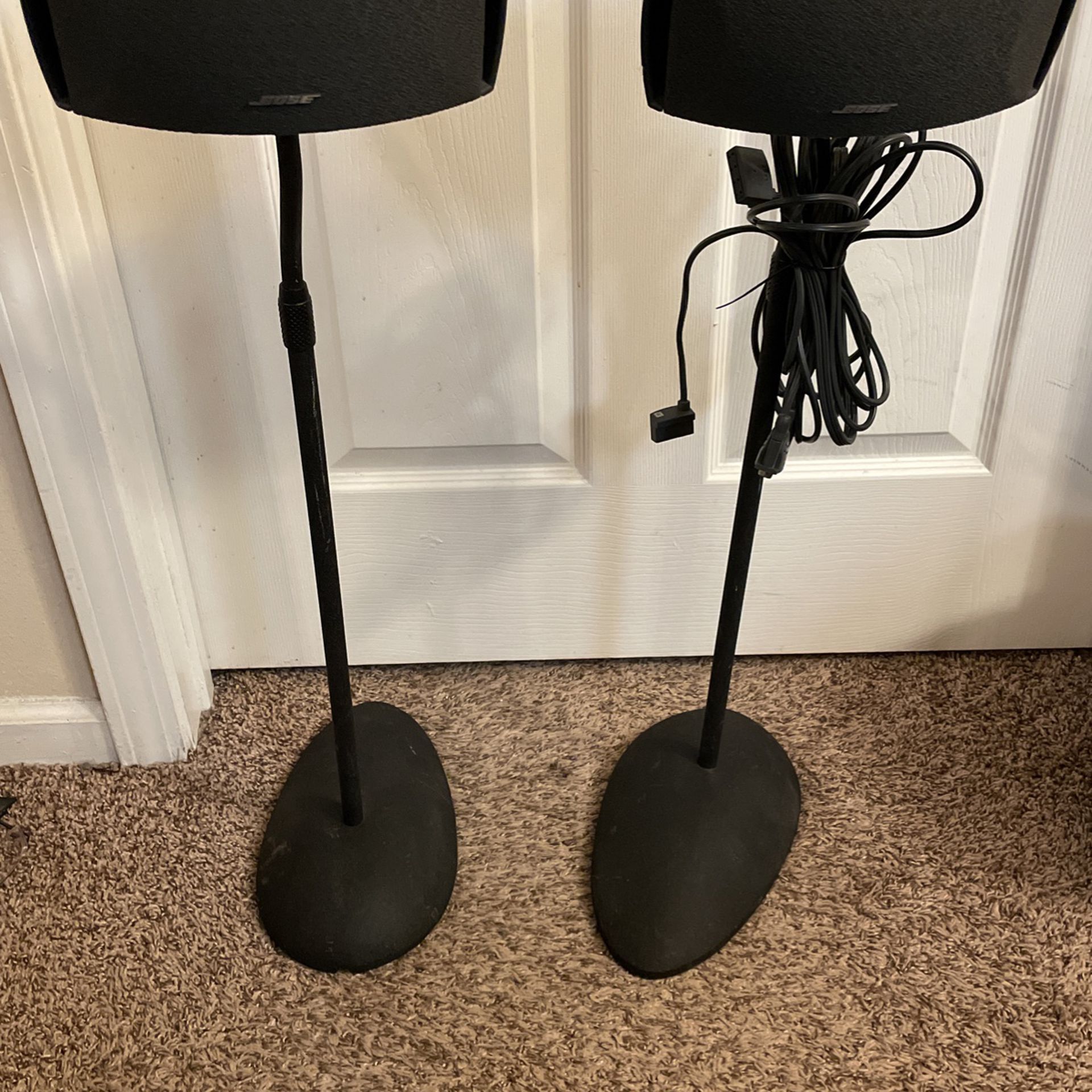 Bose 3-2-1 Speakers And Stand Cables 