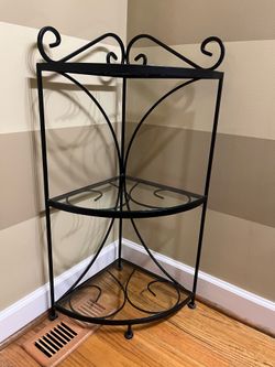 Three tier corner shelf