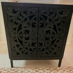 Accent/Entryway Table 