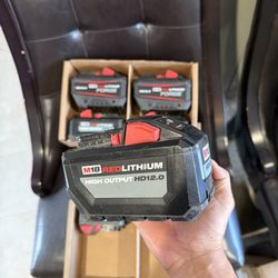 Milwaukee M18 18-Volt Lithium-Ion High Output 12.0Ah Battery Pack