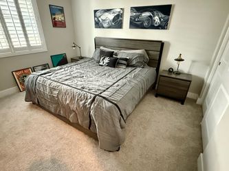 King Bedroom Set - Modern