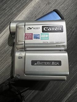 Sony Digital video Camcorder DV7000 made in Japan 4.1 mega pixels Complete