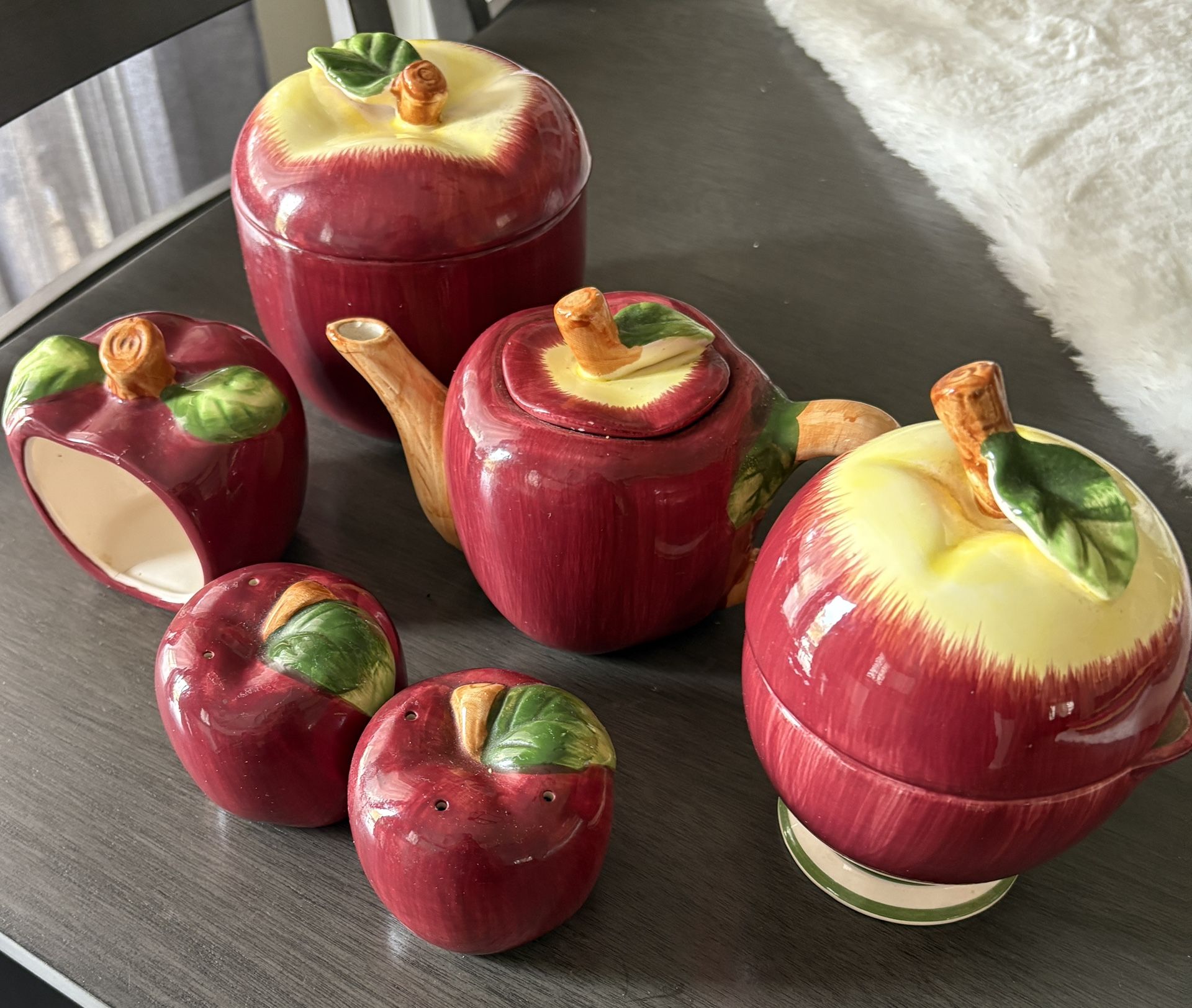 Vintage Ceramic Apple Shape Farmhouse Cottage Country Kitchen Decor-9 Pieces