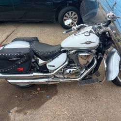 2013 Suzuki Boulevard C50 - $3500
