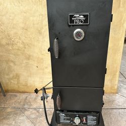 Masterbuilt Gas Smoker