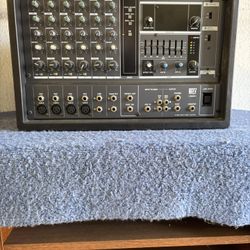 Yamaha EMX 62m Powered Mixer