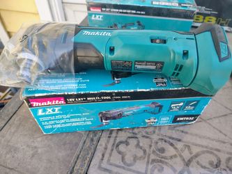 Makita 18V LXT Multi-Tool XMT03Z