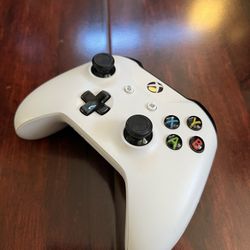 Xbox One Controller (white)