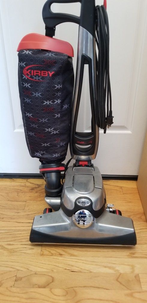 NEW cond KIRBY AVALIR VACUUM WITH COMPLETE ATTACHMENTS , SHAMPOO SYSTEM , ZIP BRUSH , AMAZING POWER SUCTION , WORKS EXCELLENT , IN THE BOX