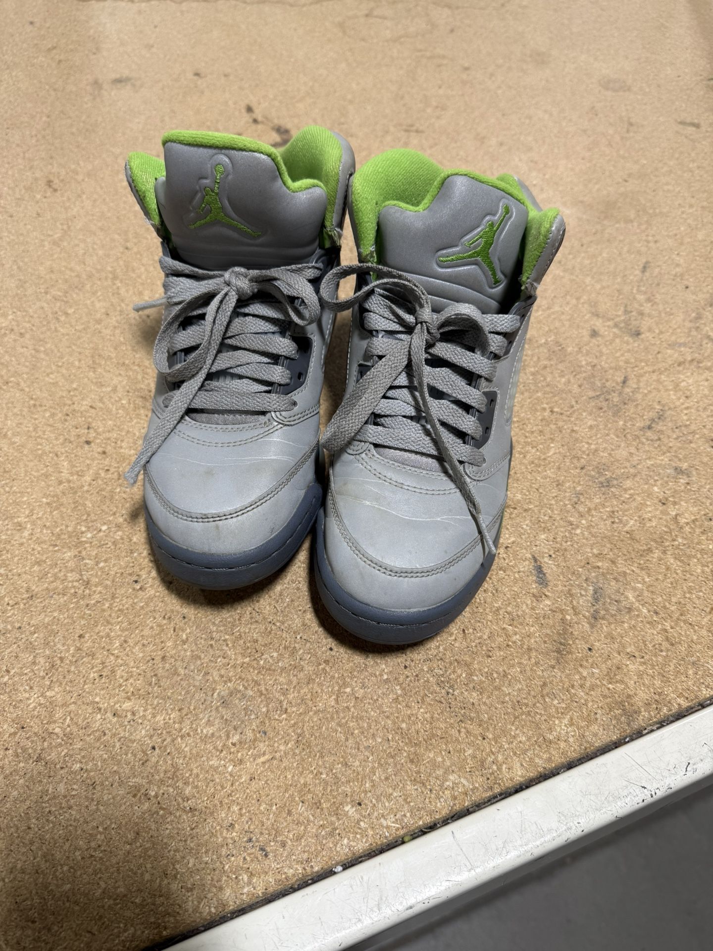 5y Jordan Retro 5 Green Bean